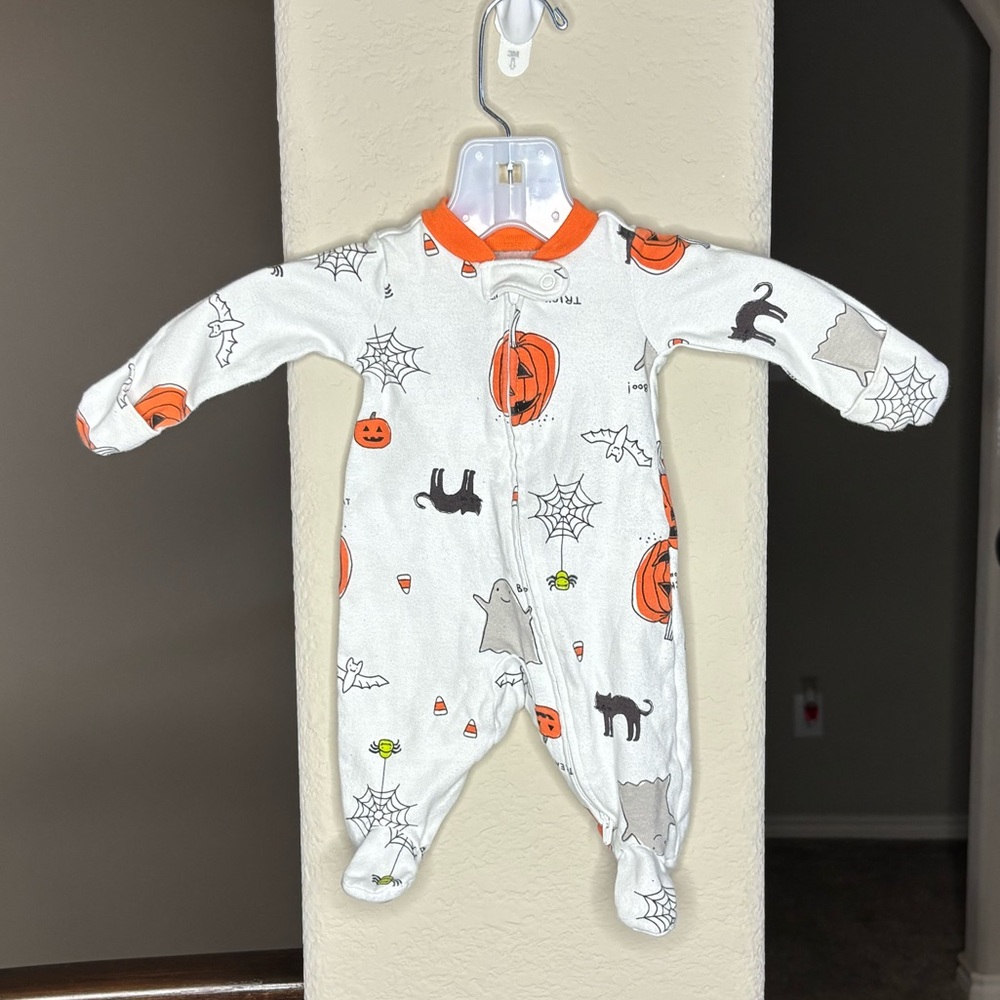 Carter’s Newborn Size Halloween Double Zipper Sleeper Gift Holiday Spooky Theme